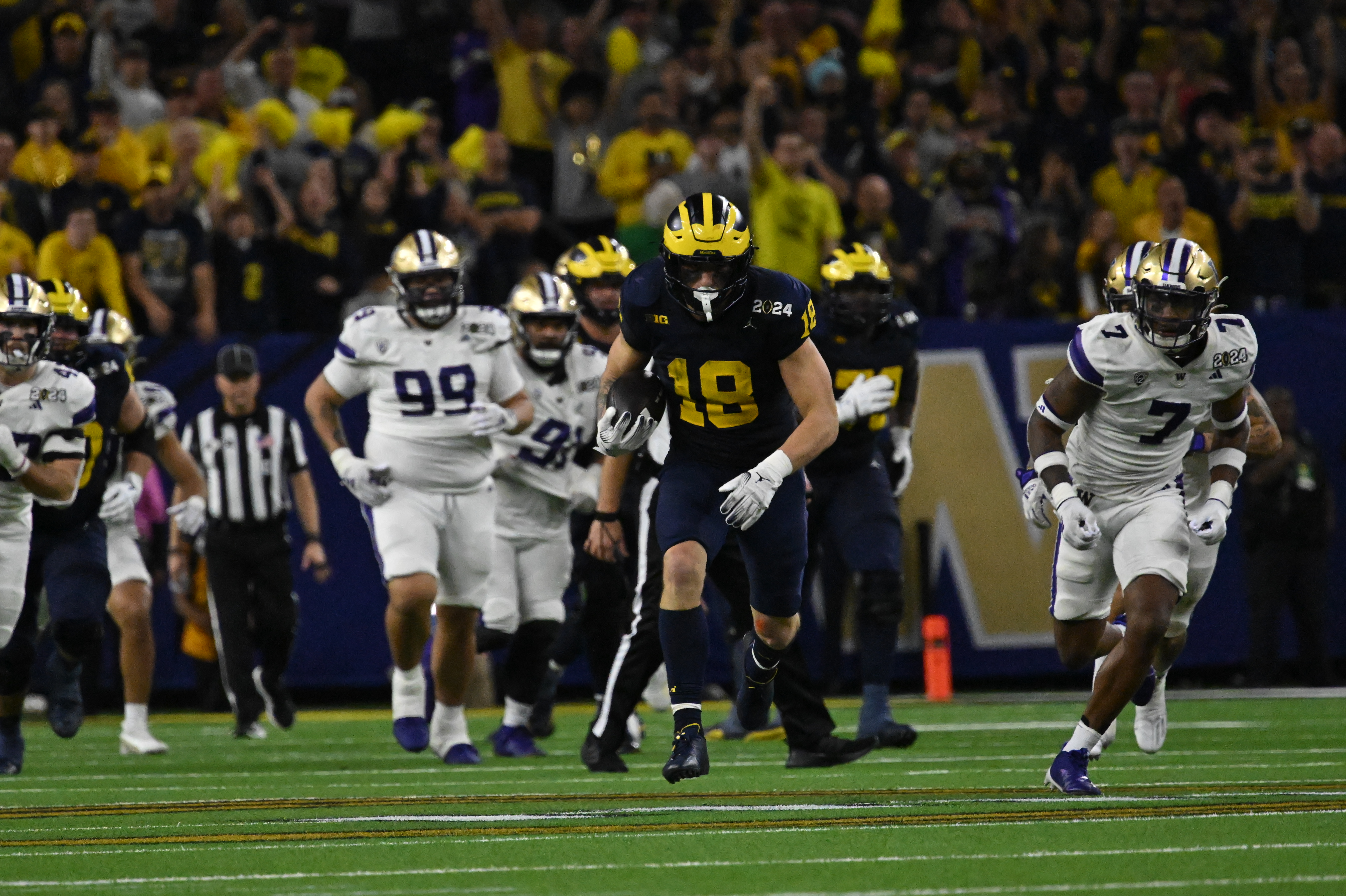 Michigan Football TE Colston Loveland Tops PFF’s Rankings