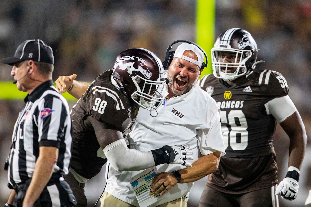 Michigan Football Adds New Defensive Line Coach