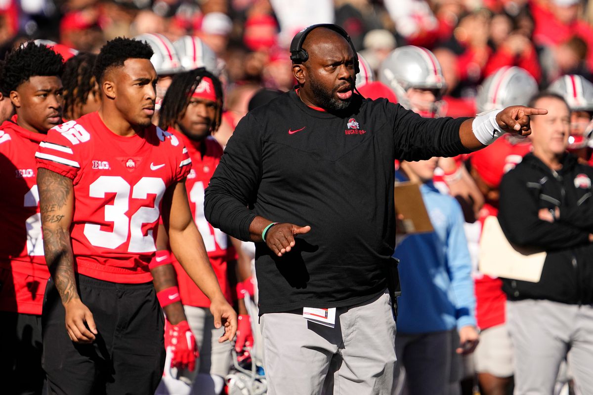 Michigan Football Formally Announces Tony Alford As Running Backs Coach